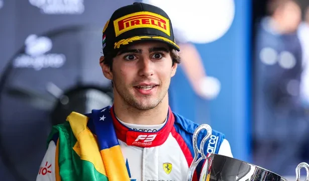brasileiro-rafael-camara-e-anunciado-como-piloto-da-haas-na-f1-em-2027