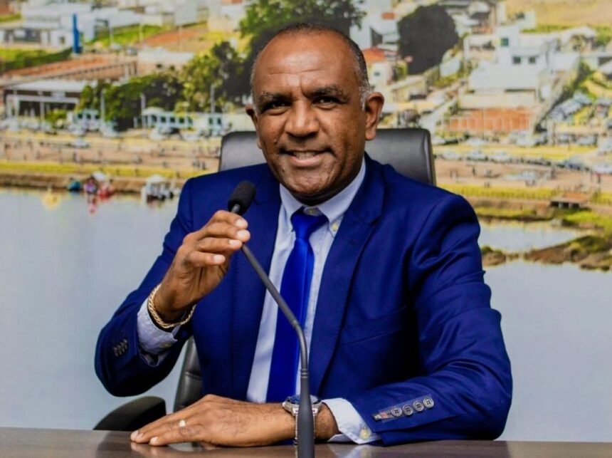 soldado-alcivan-parabeniza-professores-e-destaca-a-importancia-de-quem-transforma-vidas-por-meio-da-educacao