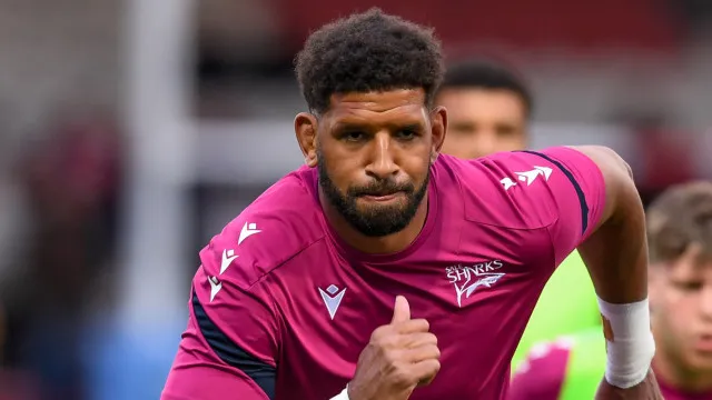 jogador-de-rugbi-e-encontrado-morto-em-banheiro-de-hotel-antes-de-partida