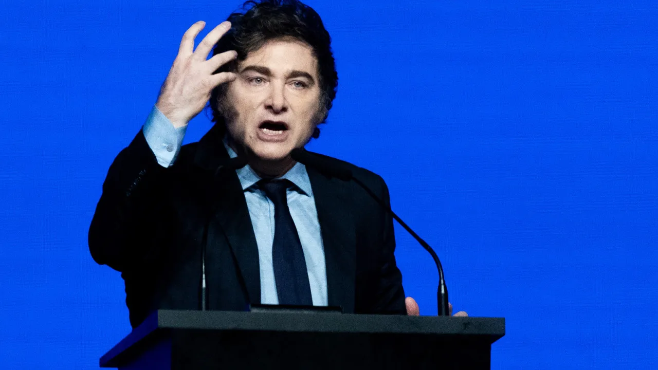 milei-lanca-plano-para-demitir-21-mil-servidores-na-argentina