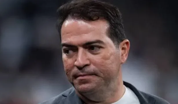 paz-marcou-reuniao-para-se-queixar-de-pressao-e-foi-demitido-no-corinthians