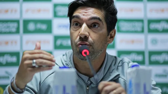 abel-se-inspira-em-jose-mourinho-em-desabafo-apos-quarta-final-de-libertadores