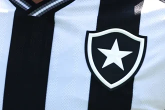 clubes-da-serie-a-abriram-ano-com-r$-4,85-bi-em-dividas-por-transferencias
